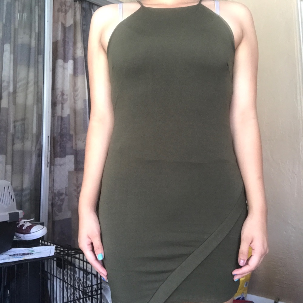 green dress